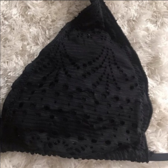 🌻3/$20 Black String Bikini Top - Picture 2 of 3